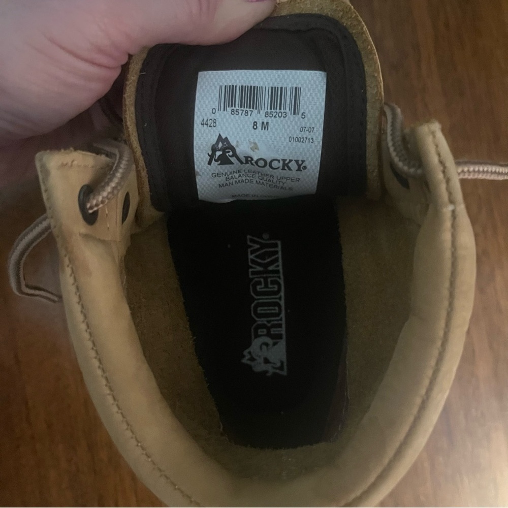 Rocky boots for women size 8. Suede, leather. Gently worn. - Picture 7 of 10